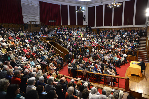 Vue de la salle du CUM en pleine conférence